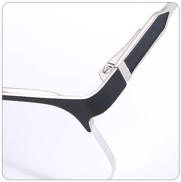 LT_1830_detail-1.webp